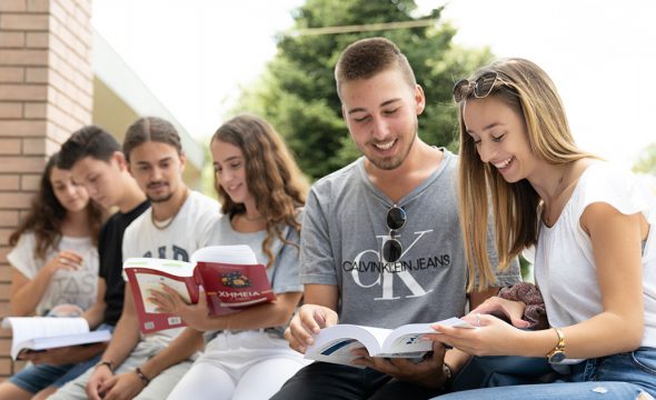 Φροντιστήριο Ανάδραση